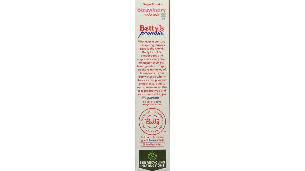 Betty Crocker Delights Super Moist Strawberry Cake Mix (13.25 oz) - Image 4