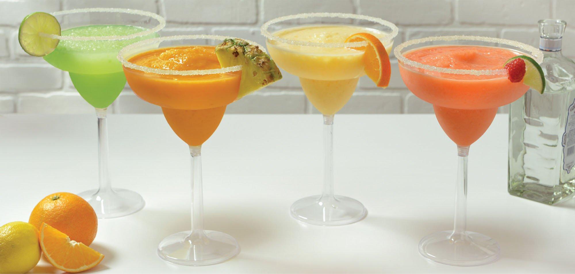 Jumbo Clear Plastic Margarita Glasses. 30oz. 4ct