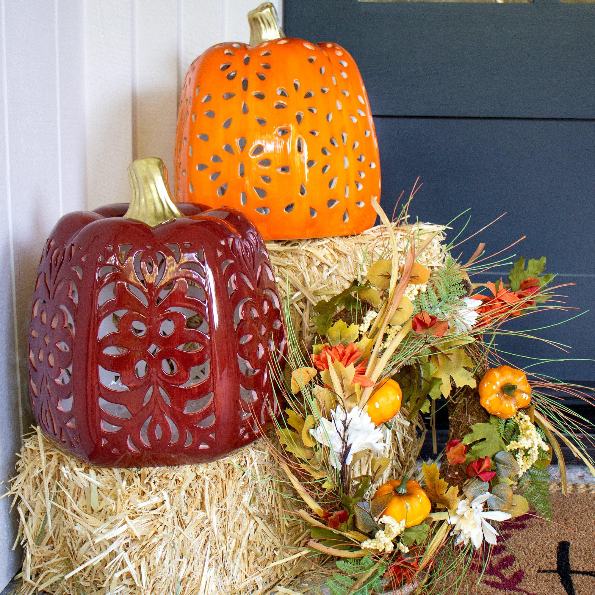 Natural Grass Fall Wreath with Foam Pumpkins & Mums. 18in - Image 4